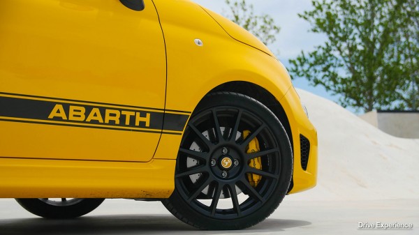 500 Abarth 595 Competizione (25)