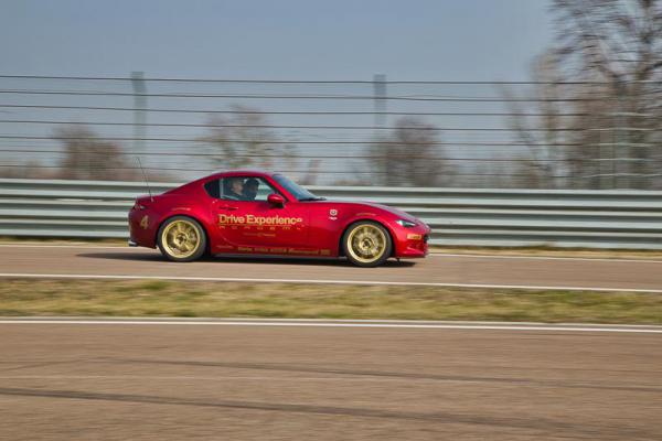 DRIVE-EXPERIENCE-ACADEMY-9-CORSO-3