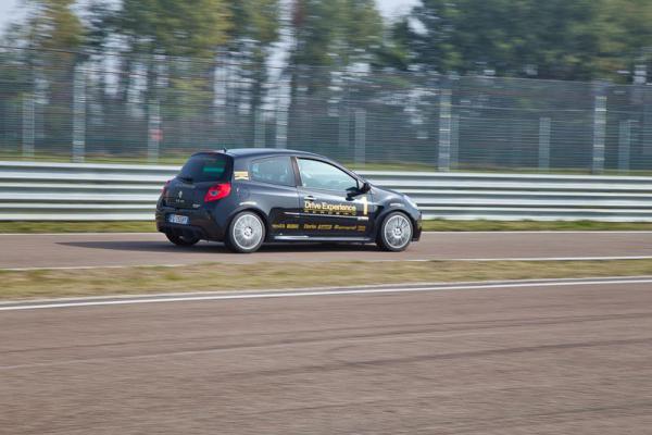 DRIVE-EXPERIENCE-ACADEMY-9-CORSO-4