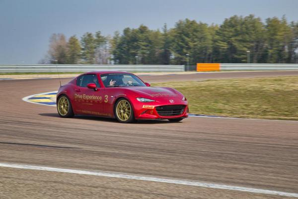 DRIVE-EXPERIENCE-ACADEMY-9-CORSO-6