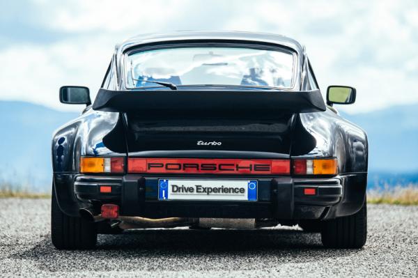 targa-drive-PORSCHE-911-TURBO-4-MARCE-HIGH-lLOGO(9-di-26)